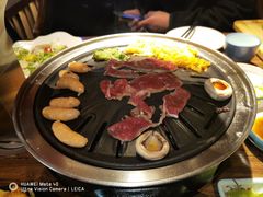 -明洞阿姨·韩式酱蟹烤肉·创意料理(三元桥店)