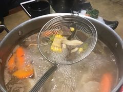 -左庭右院鲜牛肉火锅(金山万达店)