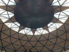 -上海滴水湖皇冠假日酒店