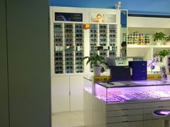 -提一眼镜·蔡司·依视路(小寨店)