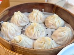 -馋三尺蟹粉小笼(人民广场店)