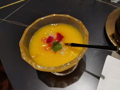 -鼎泰亨·海鲜牛肉餐厅(滨江店)
