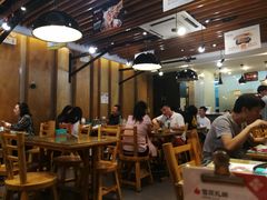 大堂-聚点串吧·北京烧烤(朝北店)