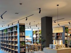 -魔方城市书房(中街益田店)