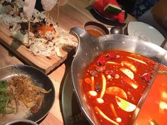 台式麻辣锅-湊湊火锅·茶憩(杭州湖滨银泰in77店)