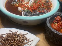 -呷湘厨·鱼汤捞饭·剁椒鱼头·辣椒炒肉(国家会展中心店)