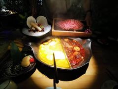 台式麻辣锅-湊湊火锅·茶憩(杭州湖滨银泰in77店)