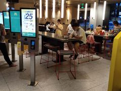 -麦当劳(国际社区店)