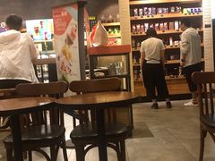 大堂-星巴克(泰安万达店)