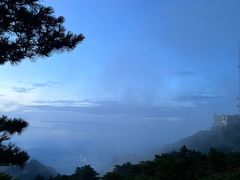 -黄山光明顶山庄