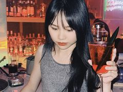 -Darling Queen·Mini·Live·House