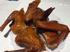 烤乳鸽-梅龙镇酒家(南京西路总店)
