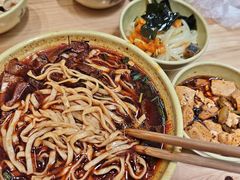 大肉面-胡氏面馆