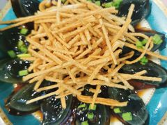 松花蛋拌馓子-虎虎龙虾大排档(双井店)