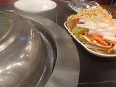 -田家大院东北农家菜铁锅炖(西安总店)