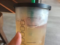 -星巴克(杭州湖滨银泰E区店)