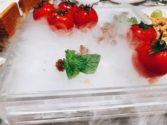 番茄脆菇沙拉-小大董·烤鸭(观景餐厅·南京西路店)