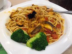 -佰搭果·广式茶餐厅(西华路店)
