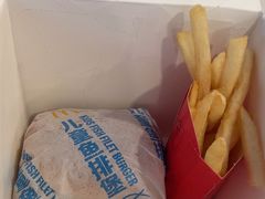-麦当劳(保利若比邻店)