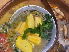 -洱火云南酸菜牛肉火锅(石景山当代商城店)