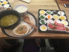 -妈妈故事米线(市府恒隆店)
