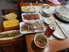 -乡土黄·鲜牛肉火锅·小龙虾(兴业街店)