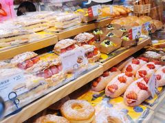 -巴黎贝甜(大宁国际商业广场店)