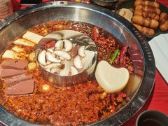 -谭鸭血老火锅(万象九宜城店)