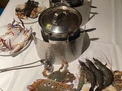 -领鲜活海鲜榴莲自助火锅(东门店)