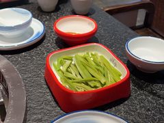 -醉董牛川派鲜肉自选火锅(烟台店)