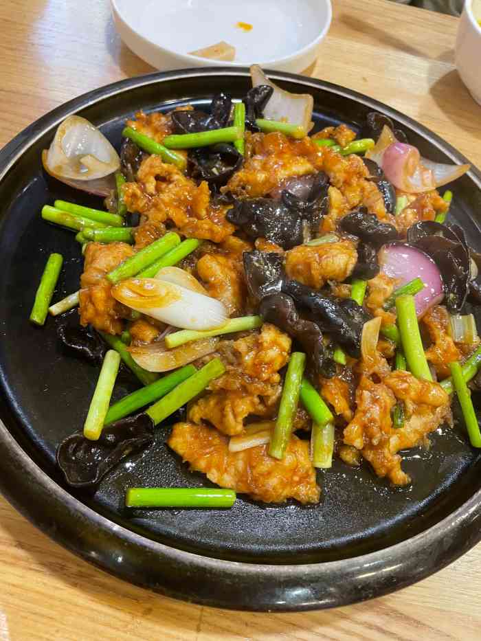 第一次发现上海有山西菜,和山西的好友一起来品尝.