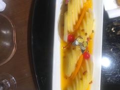 -东口码头·烧鸽子·鱼头泡饼·地方菜(金鹰悦城店)
