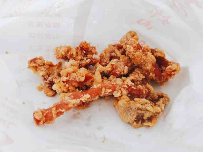 菜品口味很好,今天中又去他家买74炸肉,炸鸡腿也很好,环境也很