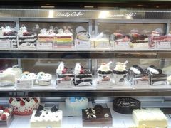 面包甜点陈列柜-85度C(生甜甜圈研究工坊·上海平凉店)