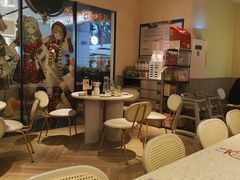 -必胜客(WOW中心城店)