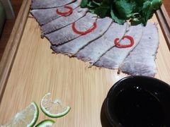 薄荷牛肉卷-云海肴·汽锅鸡·云南菜(天津国金汇店)