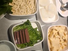 -宴全牛粤来越牛潮汕鲜牛肉火锅(海州万达广场店)