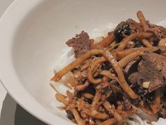 干拌猪杂老友粉-漆黑觉米粉(三里屯店)