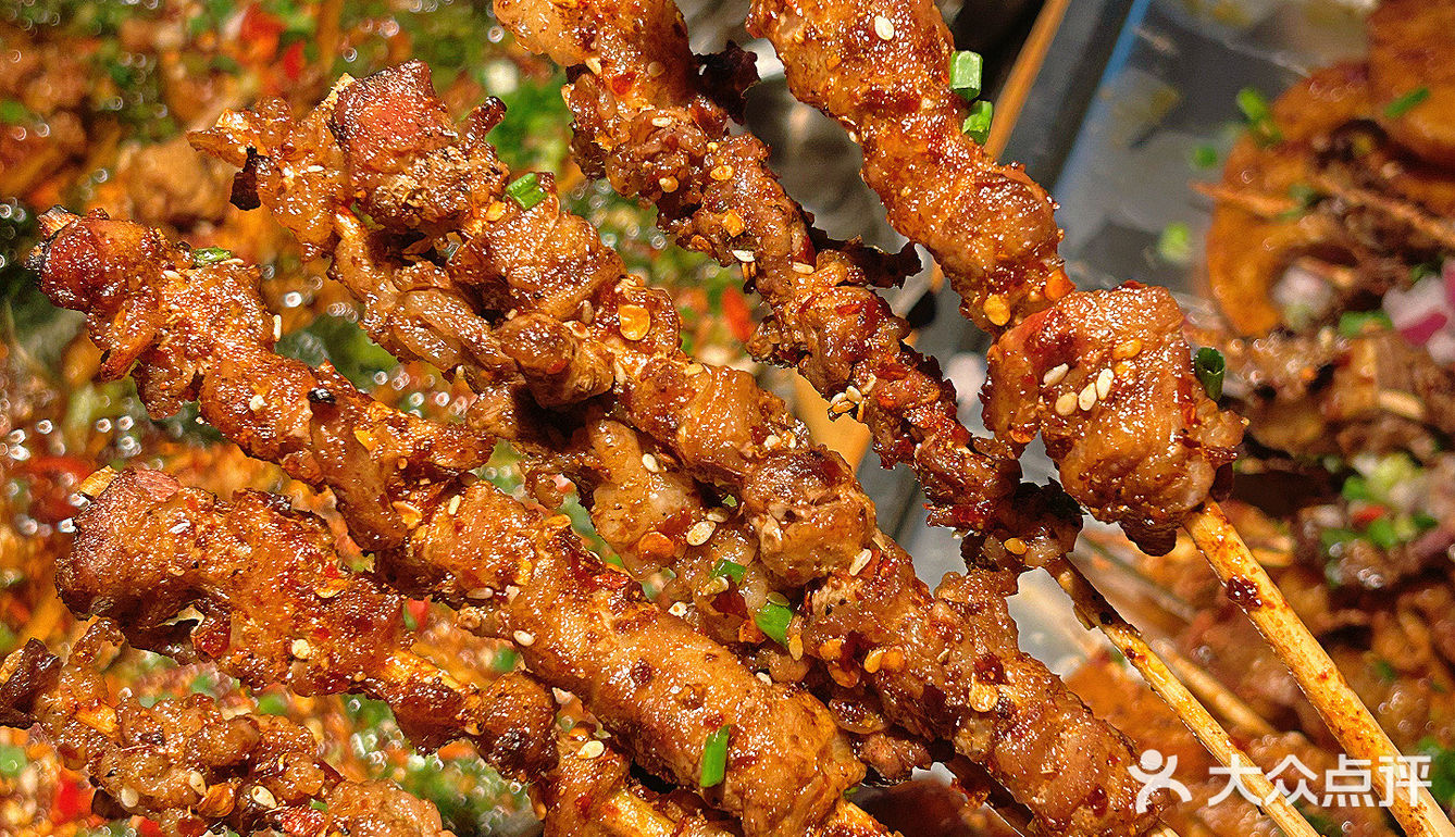 感谢何老师[流泪][流泪]一下班直奔的烧烤太绝了