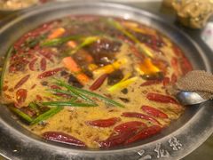 -黄潇洒老火锅(九眼桥宏济巷店)