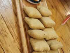 -猫爷的腔调·黔小馆(交大医学住宅区店)