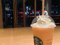 -星巴克(西藏路店)