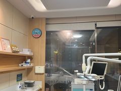 -上海仁爱医院口腔科 · 种植