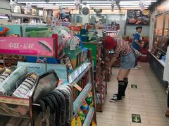 店内环境-全家便利店(东直门店)