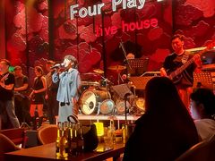 -FOUR PLAY BAR