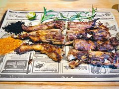石头烤整根羊尾尖-蒙料·手把肉(望京店)
