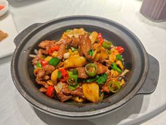 牛肉烧鱼泡-王府井酒店(金桥港湾店)
