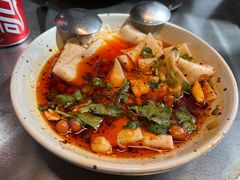 流汁宽粉-臻老板牛肉面(光华路SOHO店)