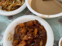 土豆烧牛腩-华春餐馆(鱼山路店)