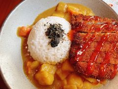 黄咖喱猪排饭-About Bistro關於·泰式家庭料理